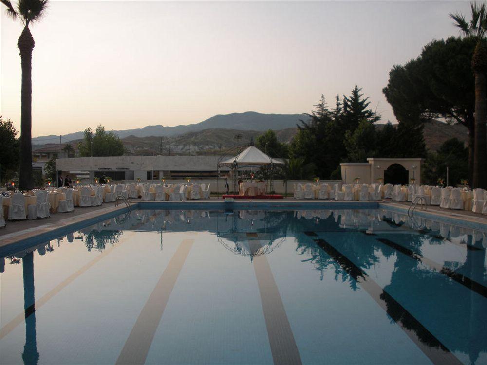 Club Hotel Kennedy Roccella Ionica Buitenkant foto